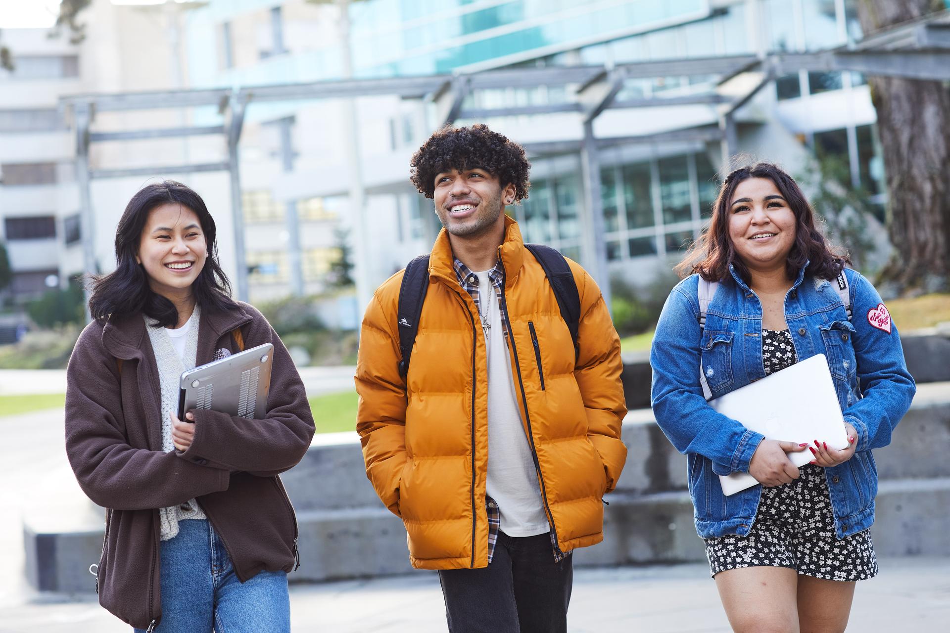SFSU students walking together